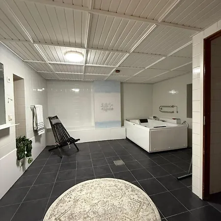 Large On A Dairy Building Apartamento *